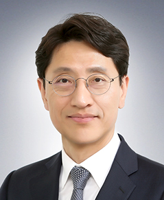 기획재정부 제14대 2차관 김윤상