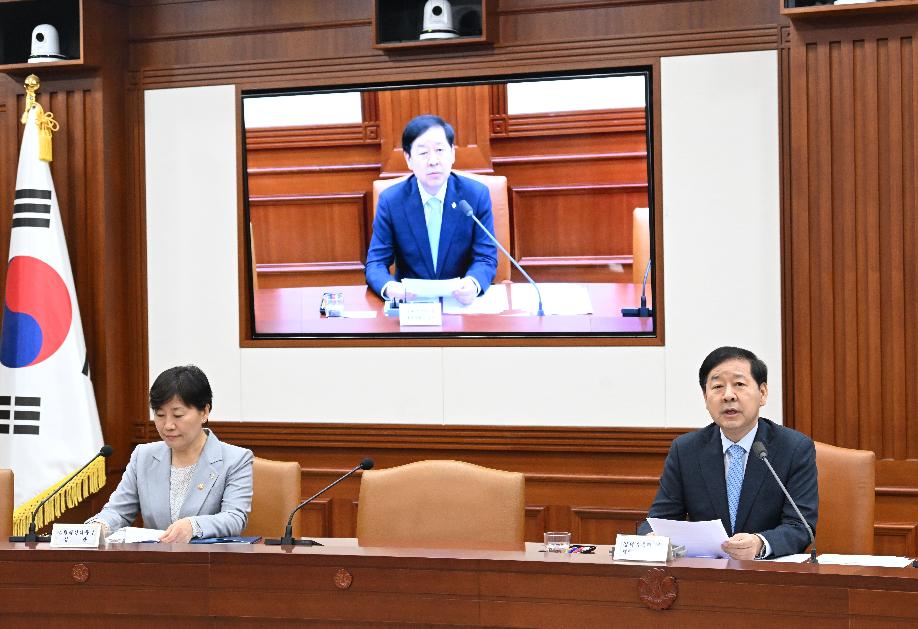 구윤철 부총리, 비상경제본부 회의 겸 경제관계장관회의 주재
