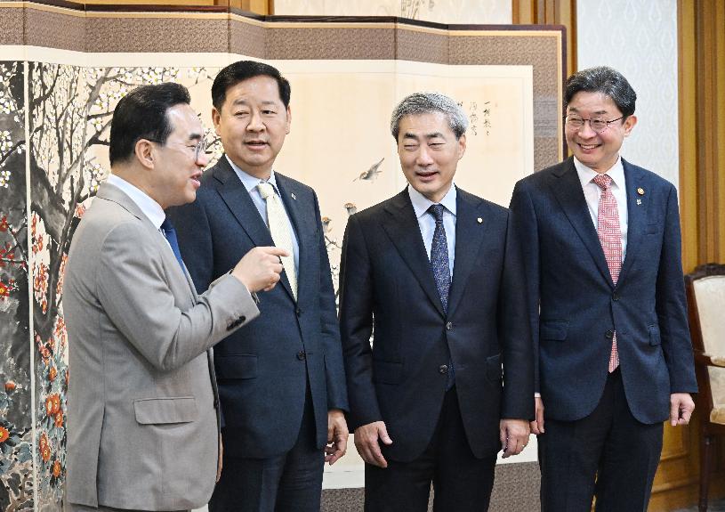 구윤철 부총리, 확대 거시재정금융간담회 주재