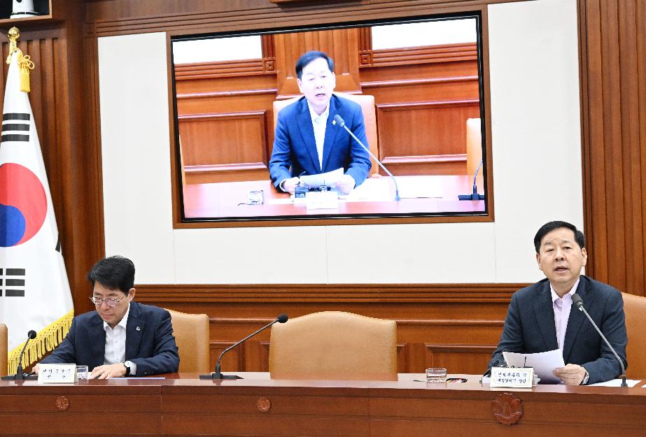 구윤철 부총리, 비상경제본부 회의 겸 경제관계장관회의 주재
