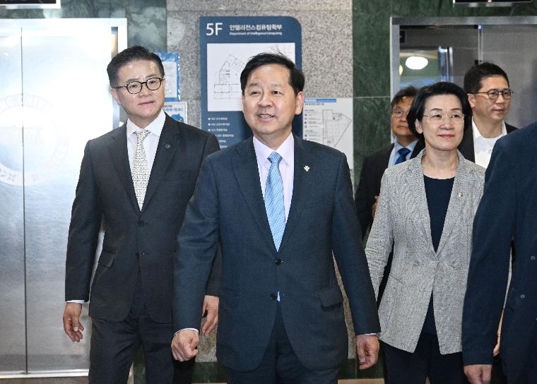 구윤철 부총리, 첨단산업 인재양성 부트캠프 현장방문 및 간담회