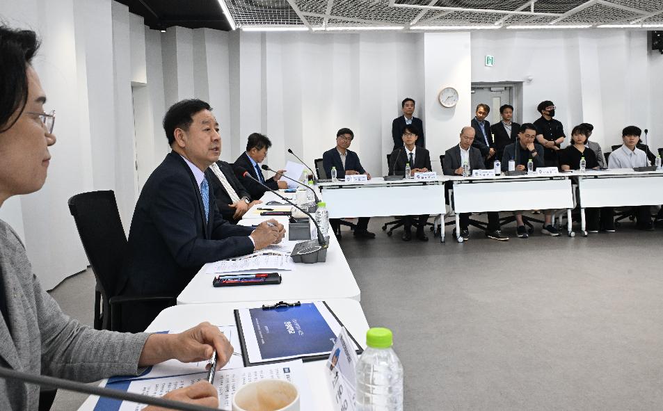 구윤철 부총리, 첨단산업 인재양성 부트캠프 현장방문 및 간담회