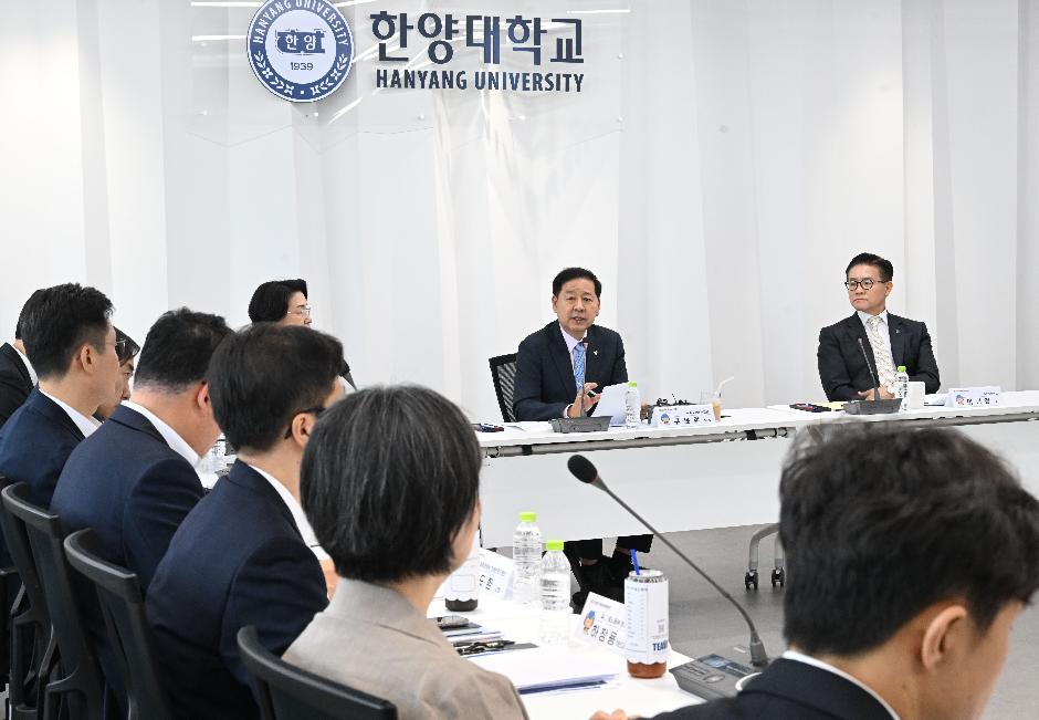 구윤철 부총리, 첨단산업 인재양성 부트캠프 현장방문 및 간담회
