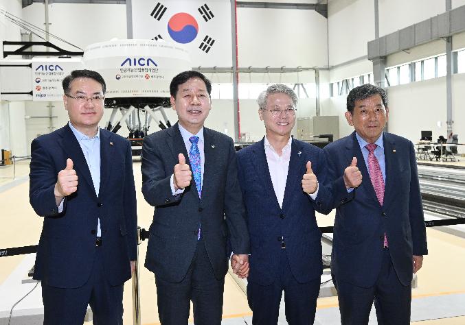 구윤철 부총리, 5극 3특 산업현장-광주 AI 산업융합집적단지 방문 및 간담회
