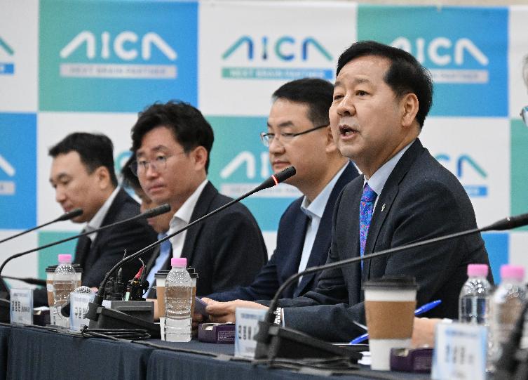 구윤철 부총리, 5극 3특 산업현장-광주 AI 산업융합집적단지 방문 및 간담회
