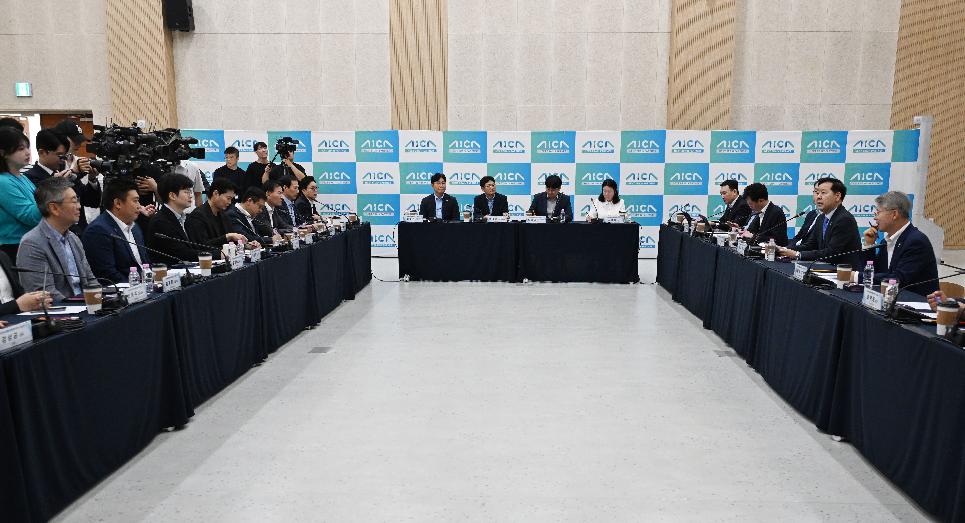 구윤철 부총리, 5극 3특 산업현장-광주 AI 산업융합집적단지 방문 및 간담회