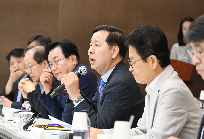 구윤철 부총리, 기업혁신 지원 민관협의체 5차회의