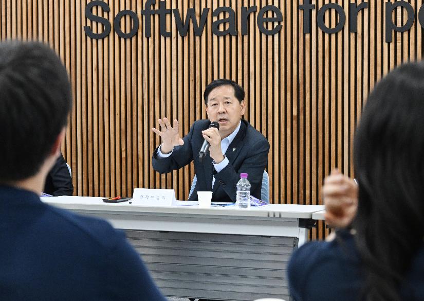 구윤철 부총리, 에이전틱 인공지능 교육현장 현장방문 및 간담회