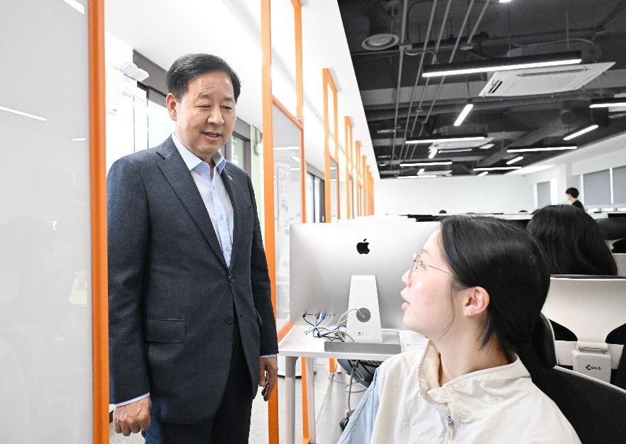 구윤철 부총리, 에이전틱 인공지능 교육 현장방문
