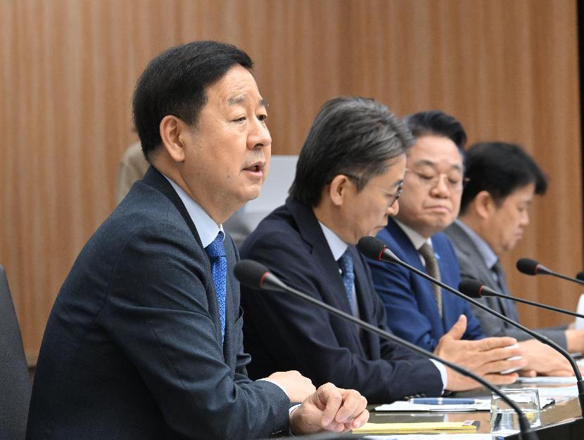 구윤철 부총리, 한미 전략투자공사 및 정책금융기관-조선3사간 한-미 조선협력투자 MOU 체결행사