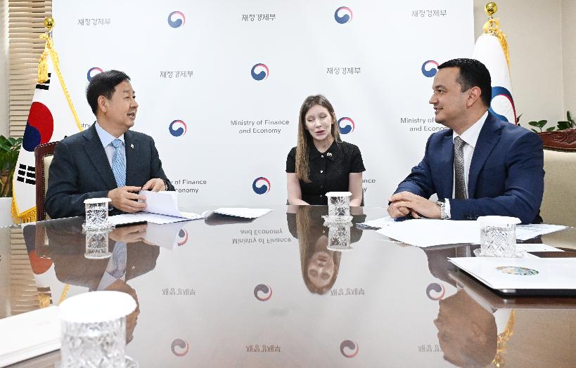구윤철 부총리, 라지즈 쿠드라토프 우즈벡 투자산업통상부 장관 면담 