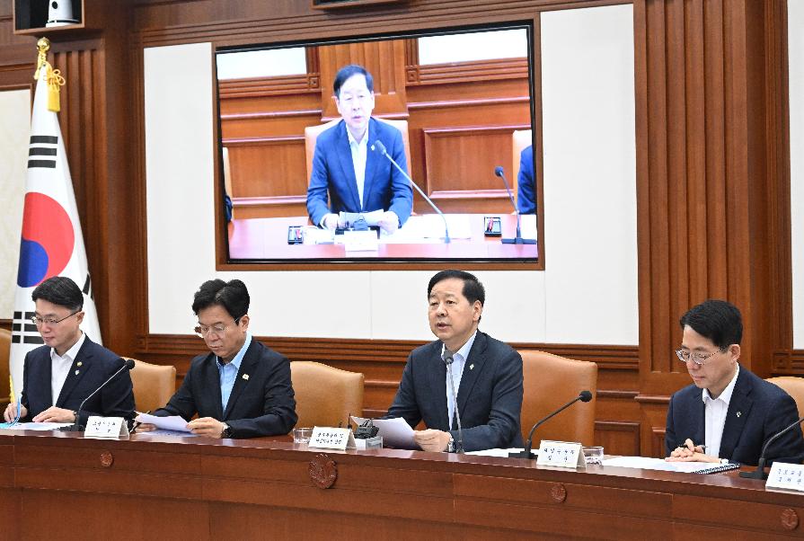 구윤철 부총리, 비상경제본부 희의 겸 경제관계장관회의 겸 민생물가 특별관리 관계장관 TF 주재