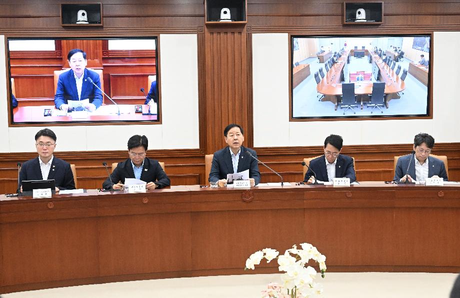 구윤철 부총리, 비상경제본부 희의 겸 경제관계장관회의 겸 민생물가 특별관리 관계장관 TF 주재
