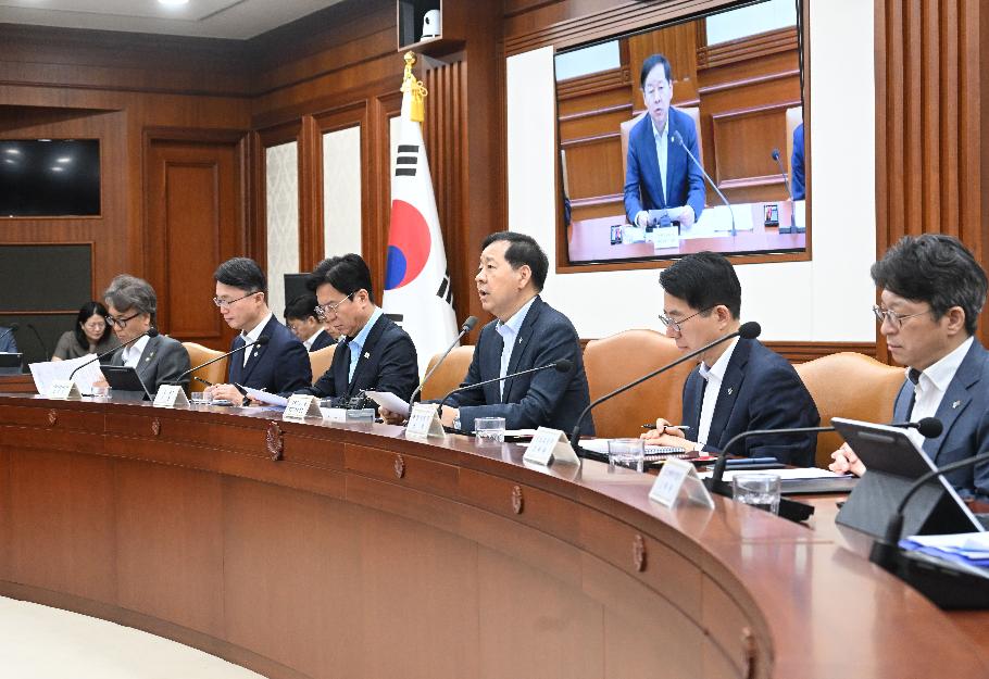 구윤철 부총리, 비상경제본부 희의 겸 경제관계장관회의 겸 민생물가 특별관리 관계장관 TF 주재