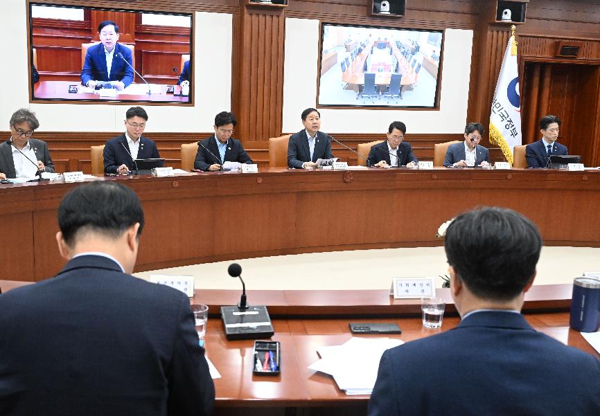 구윤철 부총리, 비상경제본부 희의 겸 경제관계장관회의 겸 민생물가 특별관리 관계장관 TF 주재