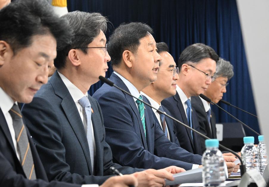 구윤철 부총리, 2026년 하반기 경제성장전략 관계부처 합동브리핑