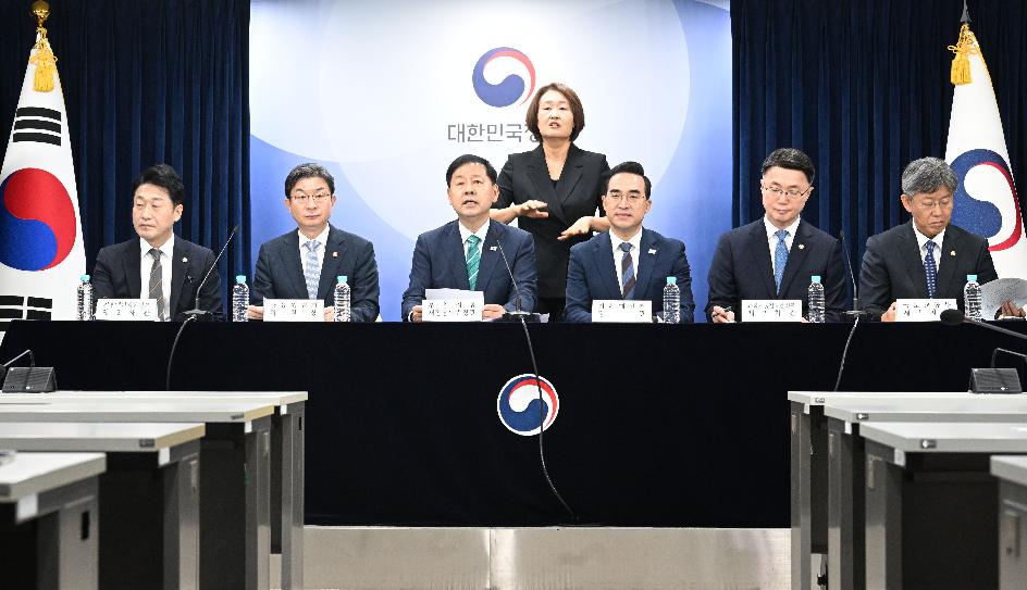 구윤철 부총리, 2026년 하반기 경제성장전략 관계부처 합동브리핑