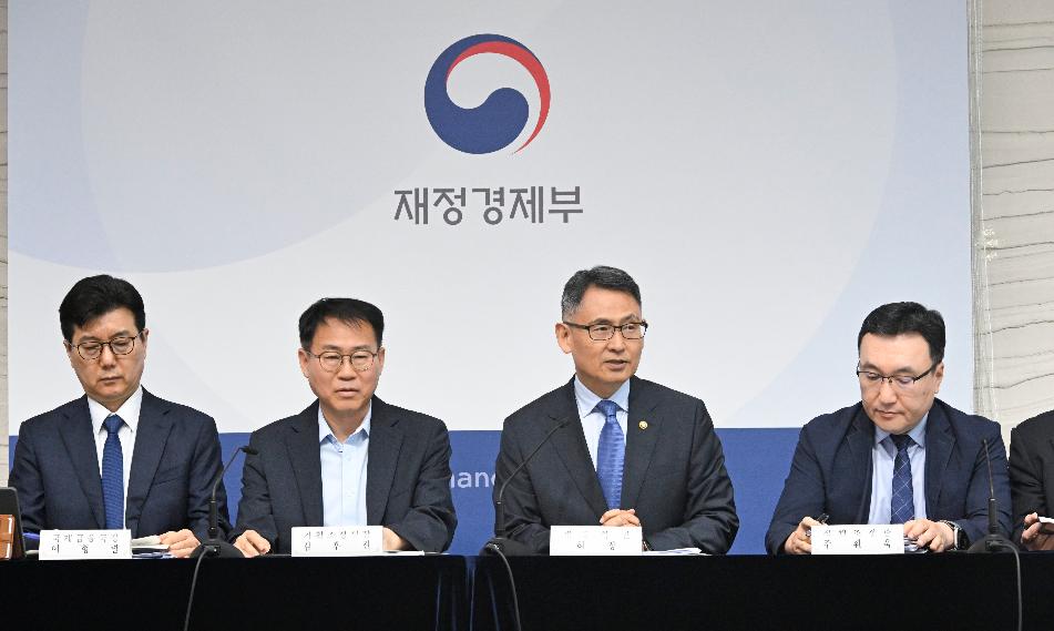 허장 차관, 2026년 하반기 재정경제부 업무보고 브리핑 참석