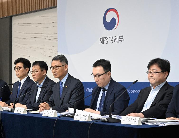 허장 차관, 2026년 하반기 재정경제부 업무보고 브리핑 참석