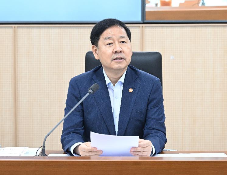 구윤철 부총리, 재경부 확대간부회의 주재