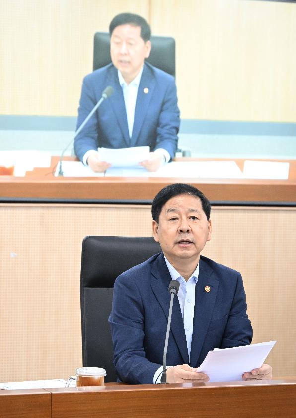 구윤철 부총리, 재경부 확대간부회의 주재