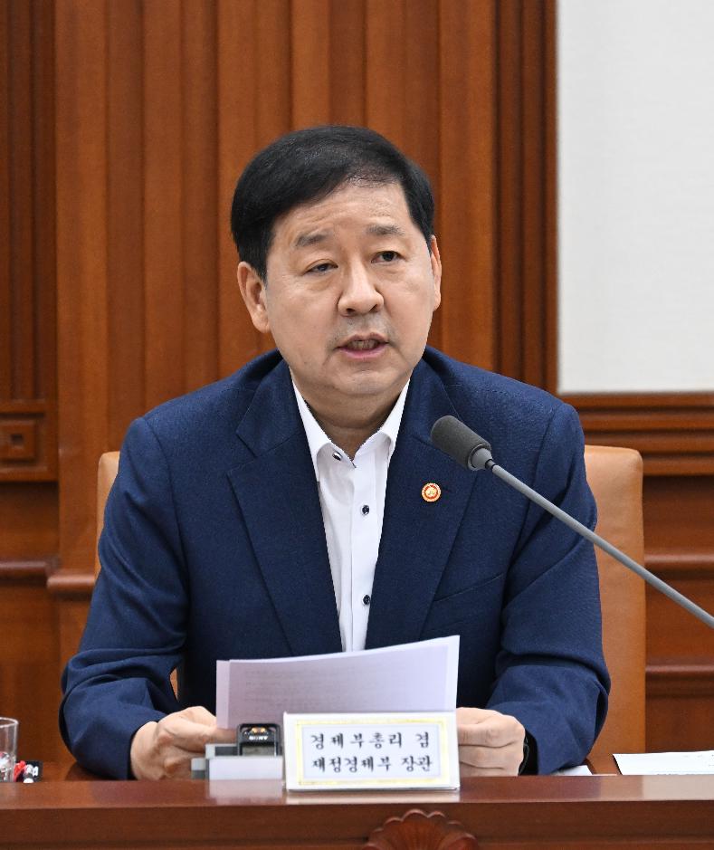 구윤철 부총리, 비상경제본부 회의 겸 경제관계장관회의 겸 민생물가 특별관리 관계장관 TF 주재