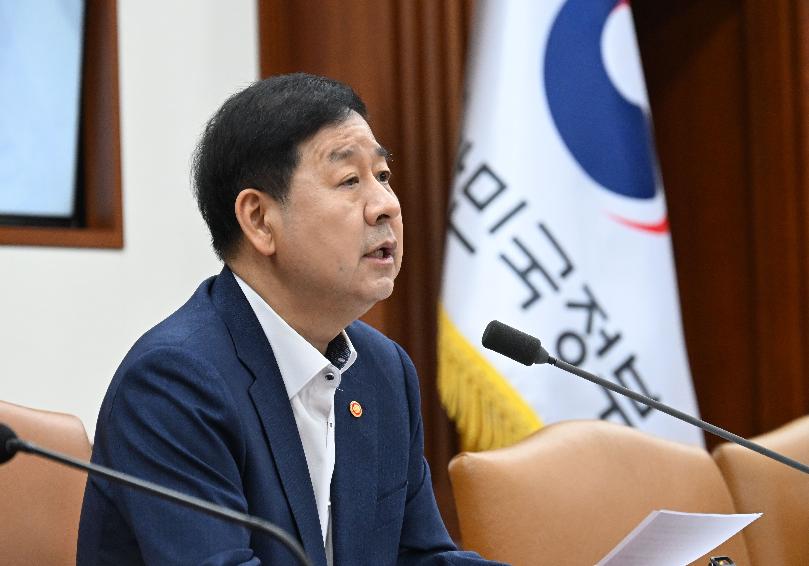 구윤철 부총리, 비상경제본부 회의 겸 경제관계장관회의 겸 민생물가 특별관리 관계장관 TF 주재