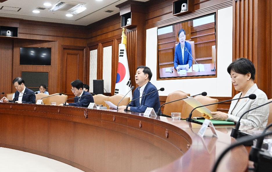 구윤철 부총리, 비상경제본부 회의 겸 경제관계장관회의 겸 민생물가 특별관리 관계장관 TF 주재