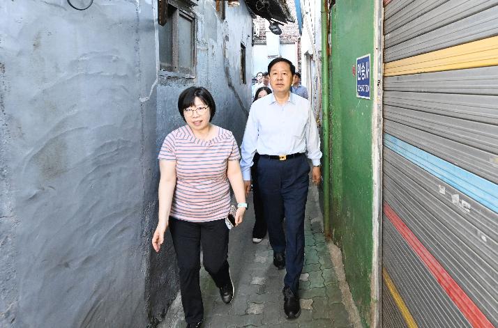 구윤철 부총리, 창신동 쪽방촌 폭염 취약계층 현장방문