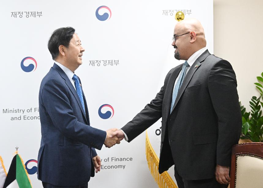 구윤철 부총리, 아잠 알-아스포르 주한 쿠웨이트 대사 면담