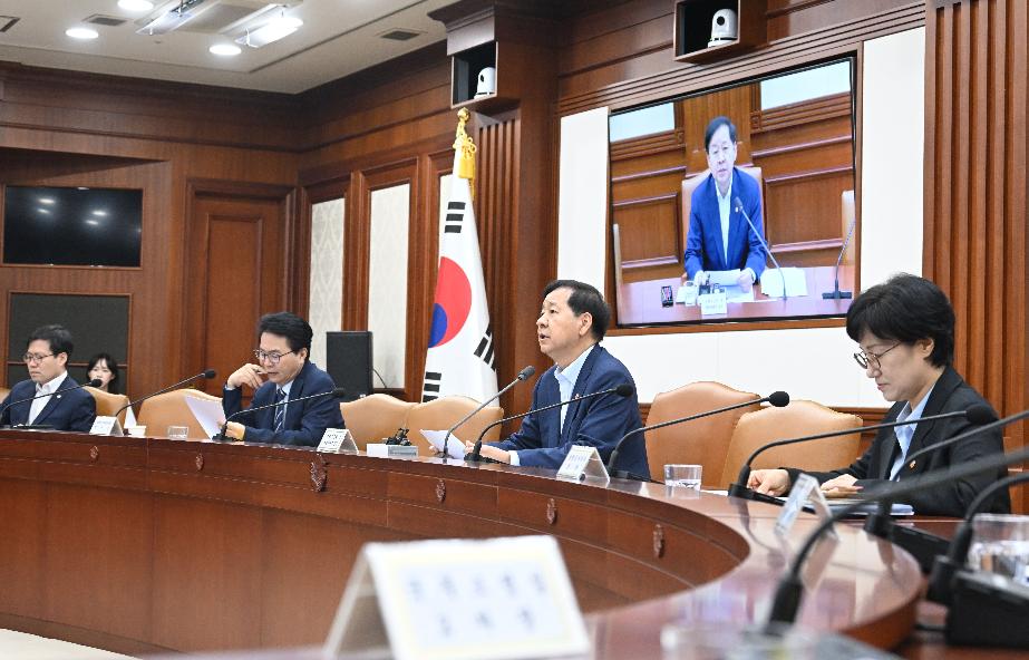 구윤철 부총리, 비상경제본부회의 겸 경제관계장관회의 겸 민생물가 특별관리 관계장관 TF 주재