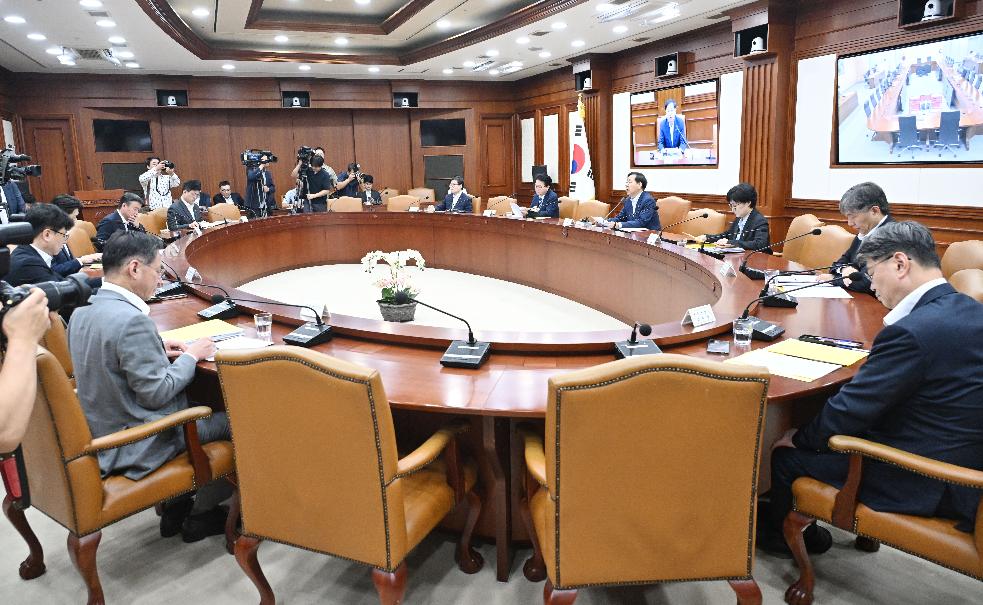 구윤철 부총리, 비상경제본부회의 겸 경제관계장관회의 겸 민생물가 특별관리 관계장관 TF 주재
