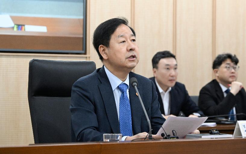 구윤철 부총리, 비상경제본부 회의 겸 경제관계장관회의 주재