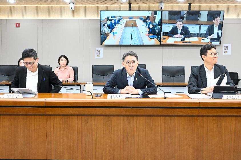 권대영 차관, 26년 제10차 일자리 전담반(TF) 주재