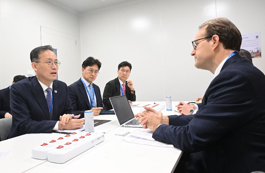 이형일 부총리, Fitch 국제신용평가사 면담
