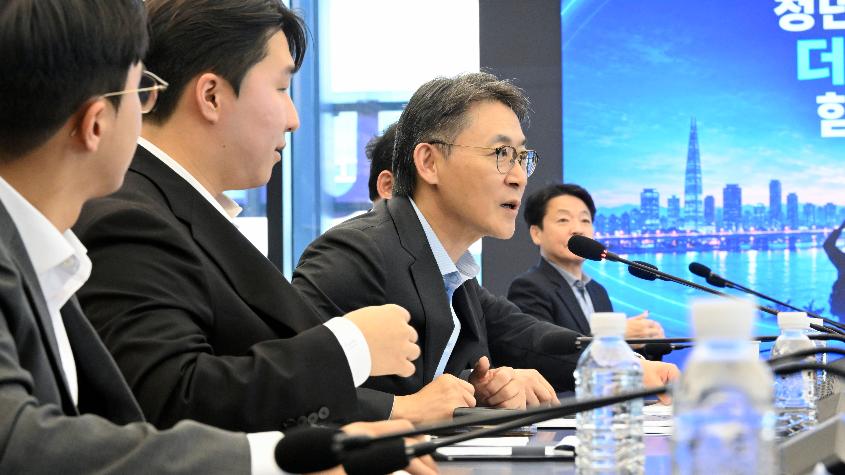 권대영 차관, 청년 현장 방문 및 간담회